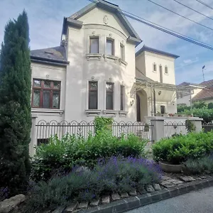 kria-apartman.inbudapesthotels.com/